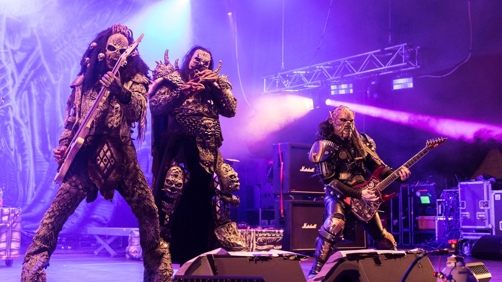 Huomasitko tämän? Lordi kantoi Eurovision-finaalissa yllättävää tunnusta rinnuksissaan