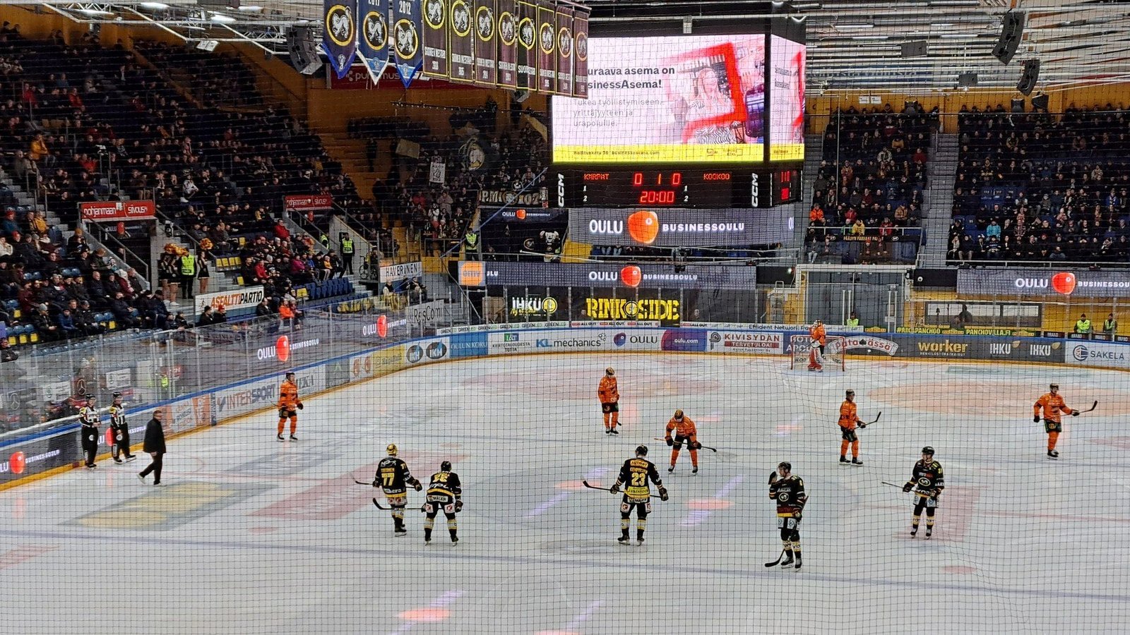 KooKoo yhden voiton päässä SM-kullasta — maanantai-iltana 11.5. ratkaisuottelu Kouvolassa