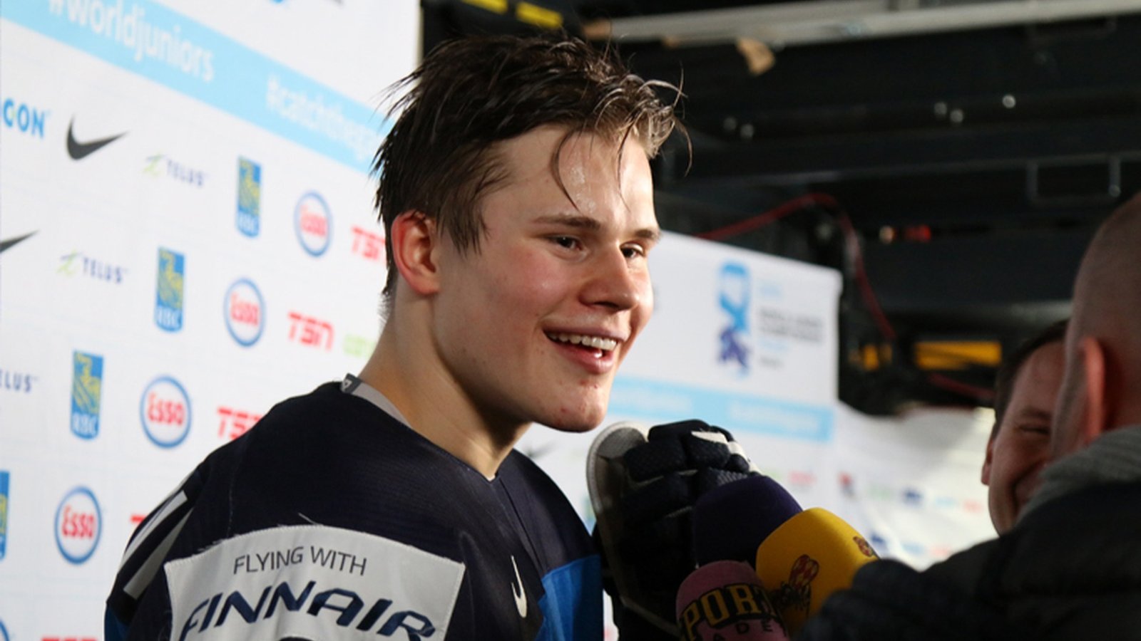 Jesse Puljujärvi — MM-turnauksen pistepörssin kärki ja NHL-seurojen tarkkailtava.