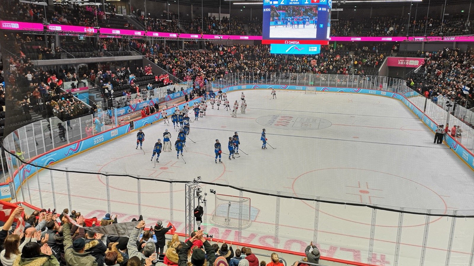 Suomi–Sveitsi-jääkiekko-ottelu — kuvituskuva.